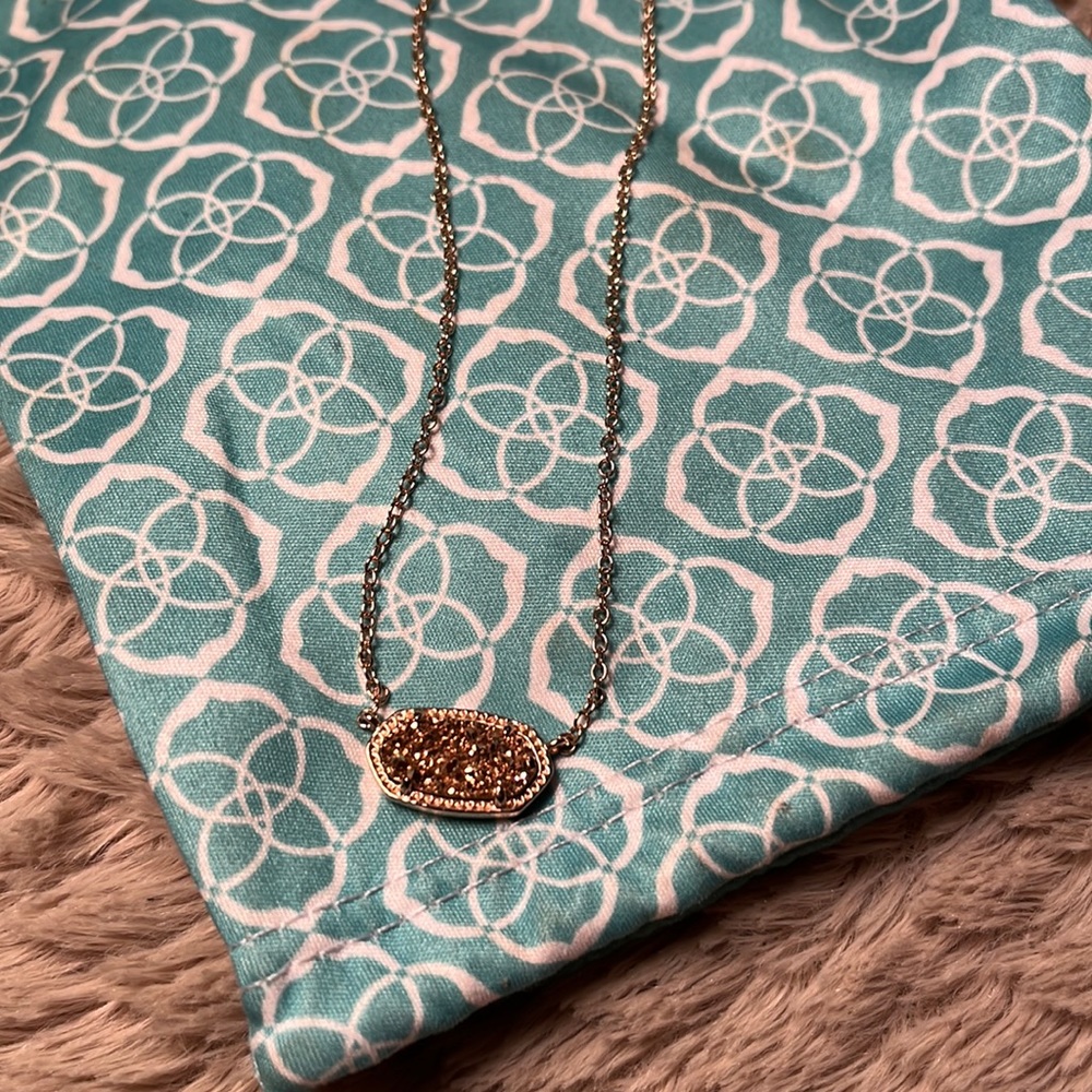 KENDRA SCOTT Rose Gold Elisa Pendant in Rose Gold Drusy ✨